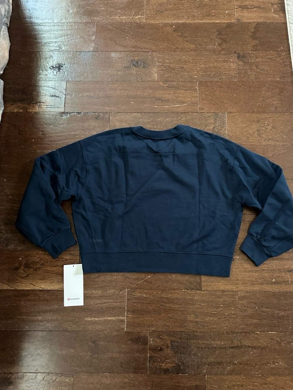 Lululemon Perfectly Oversized Cropped Crew size 6 Navy-NWT - Picture 8 of 10